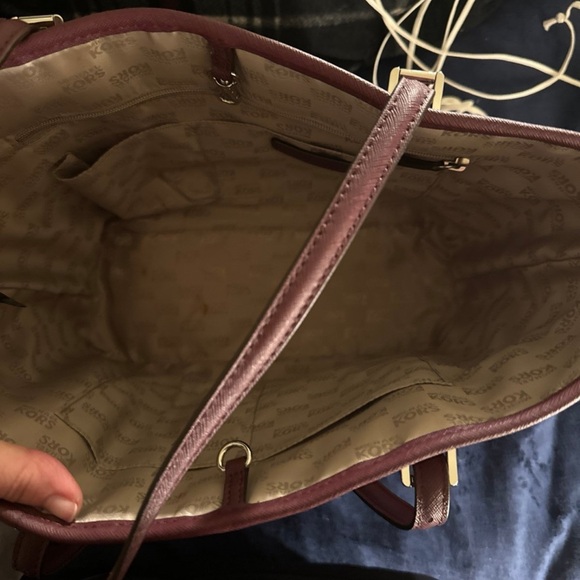 Michael kors tote and wallet set - Picture 3 of 5